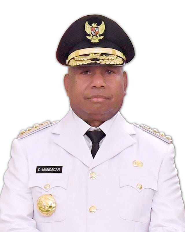Gubernur Papua Barat